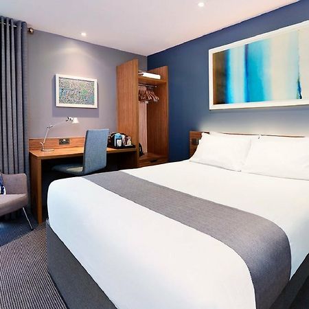 Travelodge Liverpool Central Exchange Street Extérieur photo